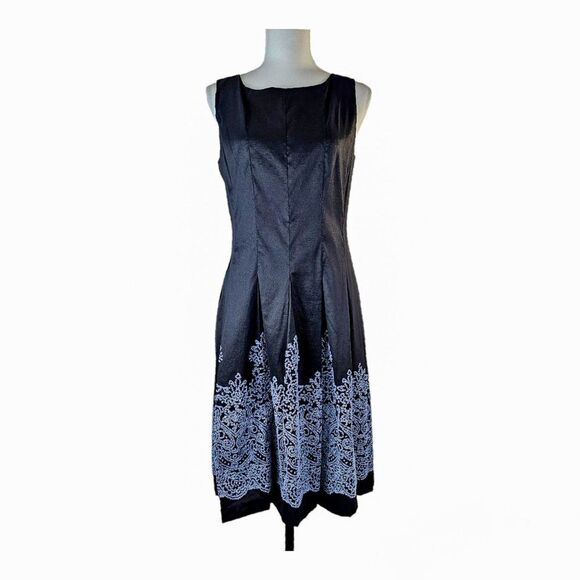 Black Leslie Fay Beaded and Sequined Women's Dress Size 10 - Picture 1 of 6